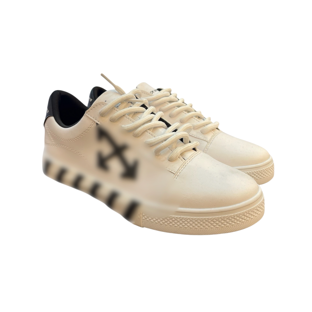 Of whte White Leather Shoes