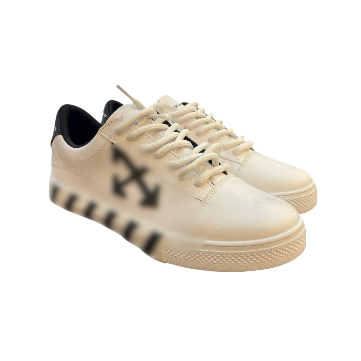 Of whte White Leather Shoes